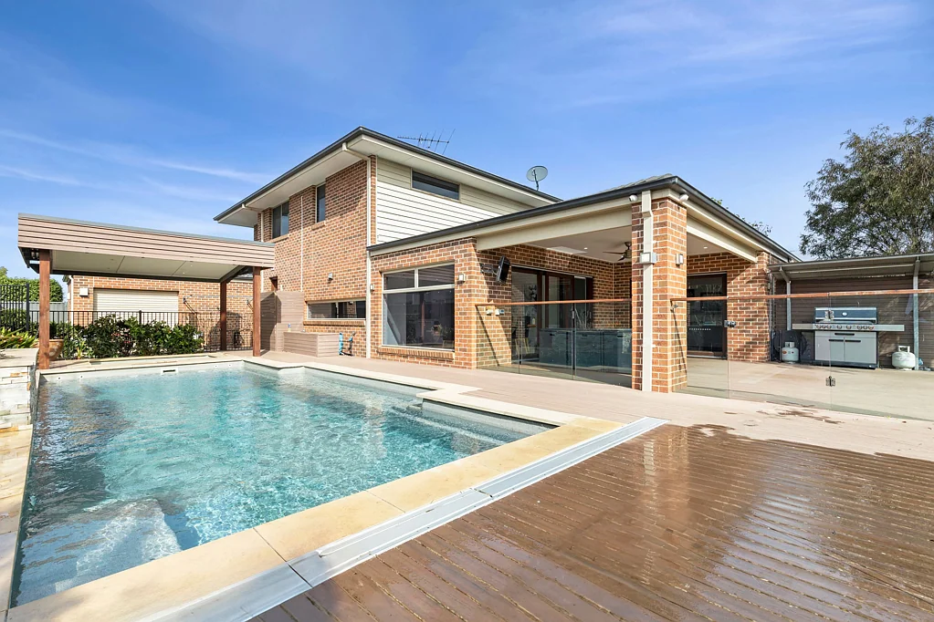 2-4 Moorhen Drive, Lara, VIC 3212