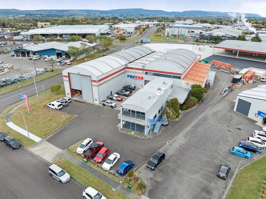 Kelvin Grove Corner site with dual access for lease