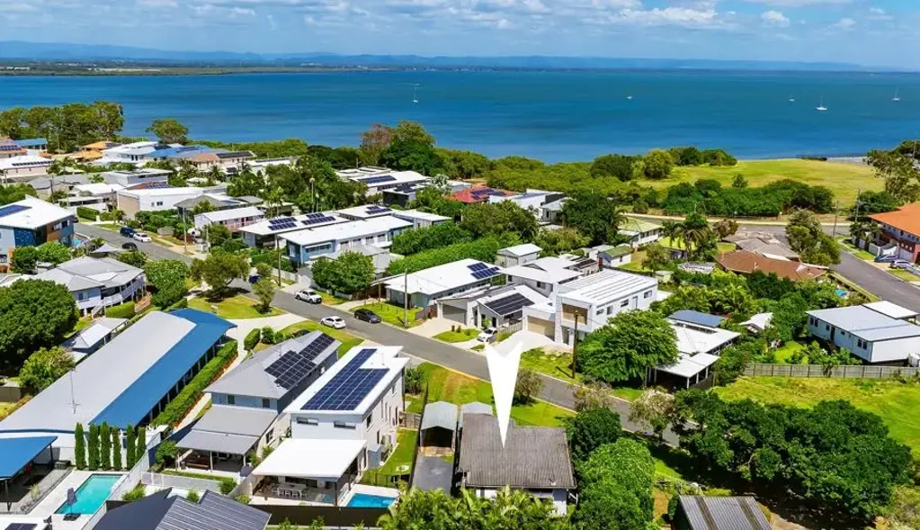 Scarborough 2Moenga Wide Frontage 506sqm land - Prime Scarborough Location - Character Plus!