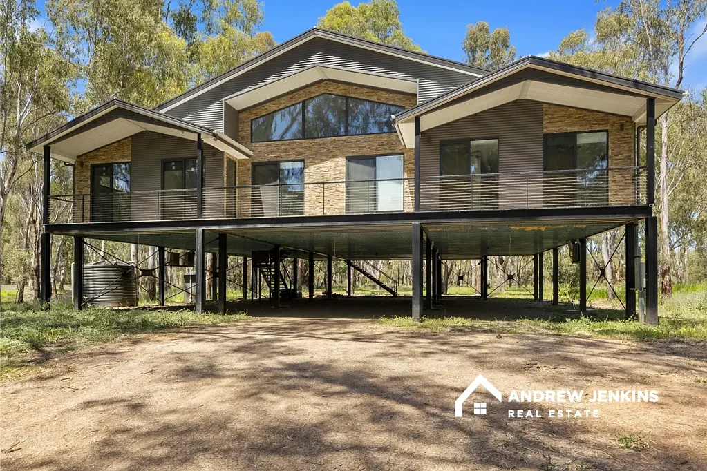 Tocumwal 6 Slaapkamer Magnificent Riverfront Property in Tocumwal Bushlands Estate