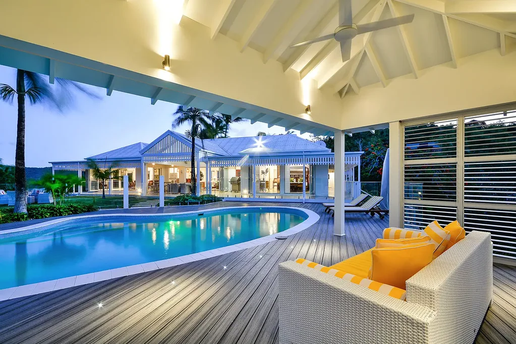 Whitsundays 5Phòng ngủ Unmatched Elegance on a Grand, Level Estate