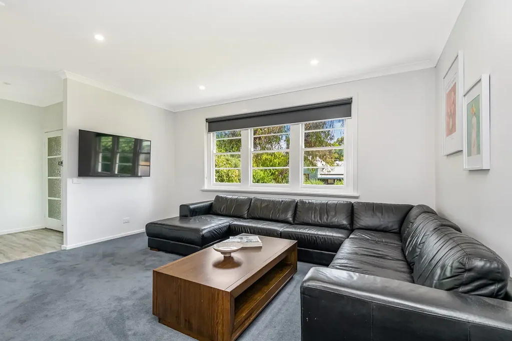 FULLY FURNISHED - SEE AGENT FOR AVAILABILITY