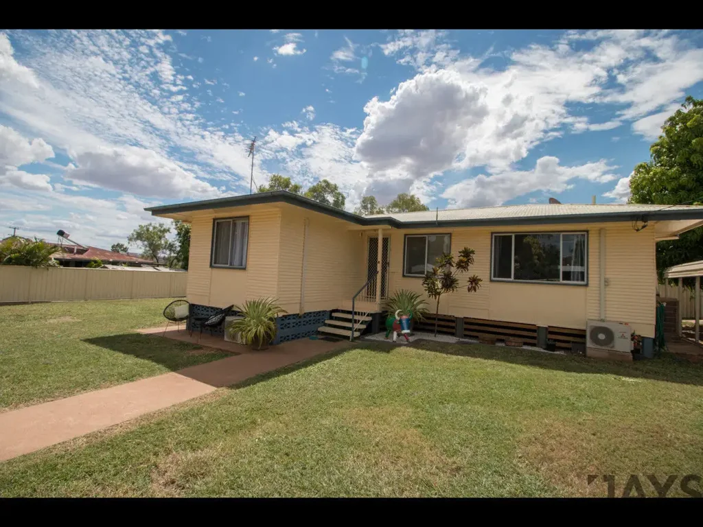 6 SHIRLEY AVENUE, TOWNVIEW