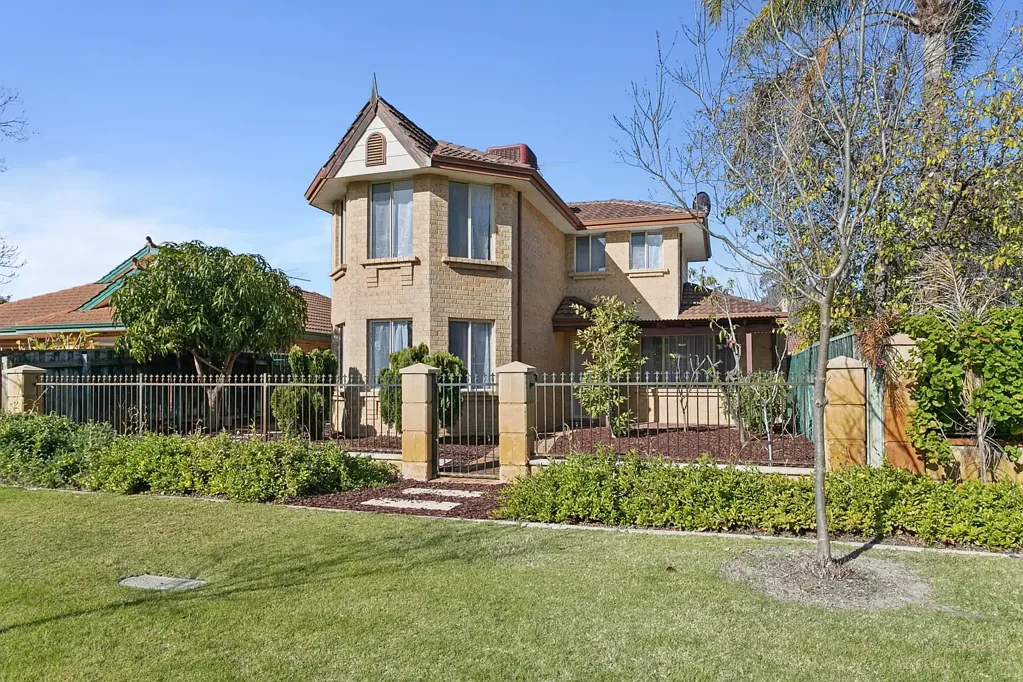 A Timeless Riverside Sanctuary Overlooking the Park