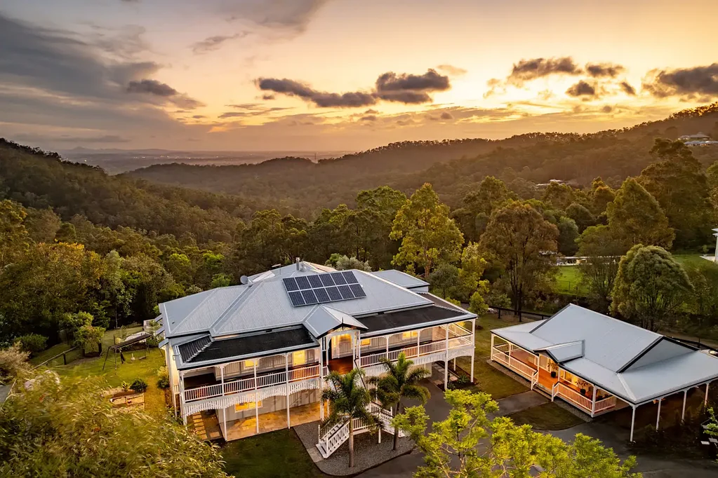 2 Tallowood Drive, Pullenvale, QLD 4069