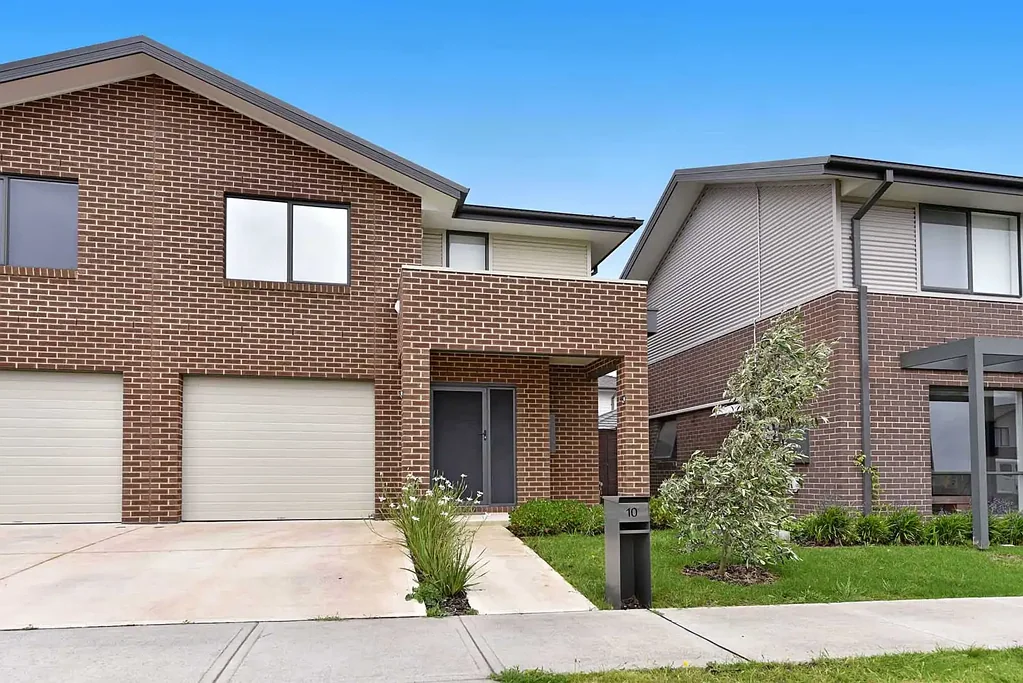 Easy maintenance & Exclusive living in Valley Park Estate!