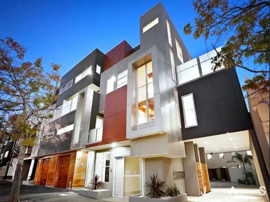 Stylish Multi-Level Townhouse with CBD Views in the Heart of West Melbourne