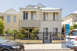 18 Gaudi Way, Clarkson