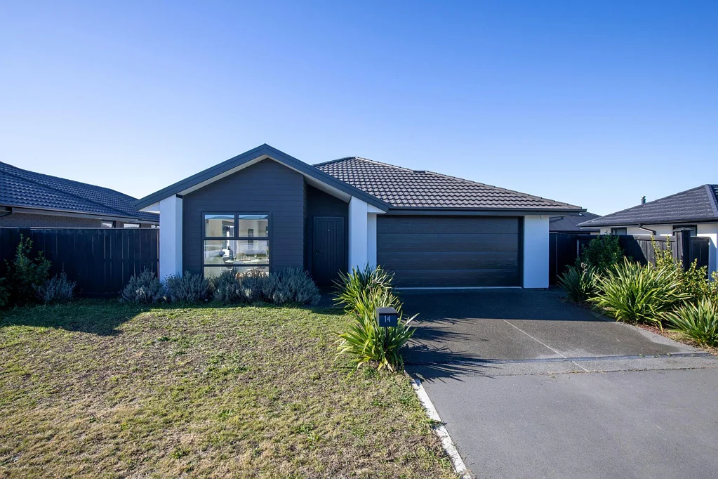 Rolleston 4બેડરૂમ DESIGNED FOR SUNSHINE, PRIVACY & ENTERTAINING