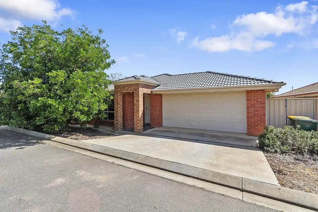 Balaklava 3બેડરૂમ Low-Maintenance Living