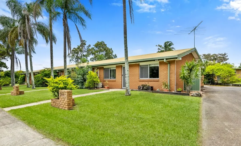 Modern Two Bedroom Unit in Fabulous Location!
