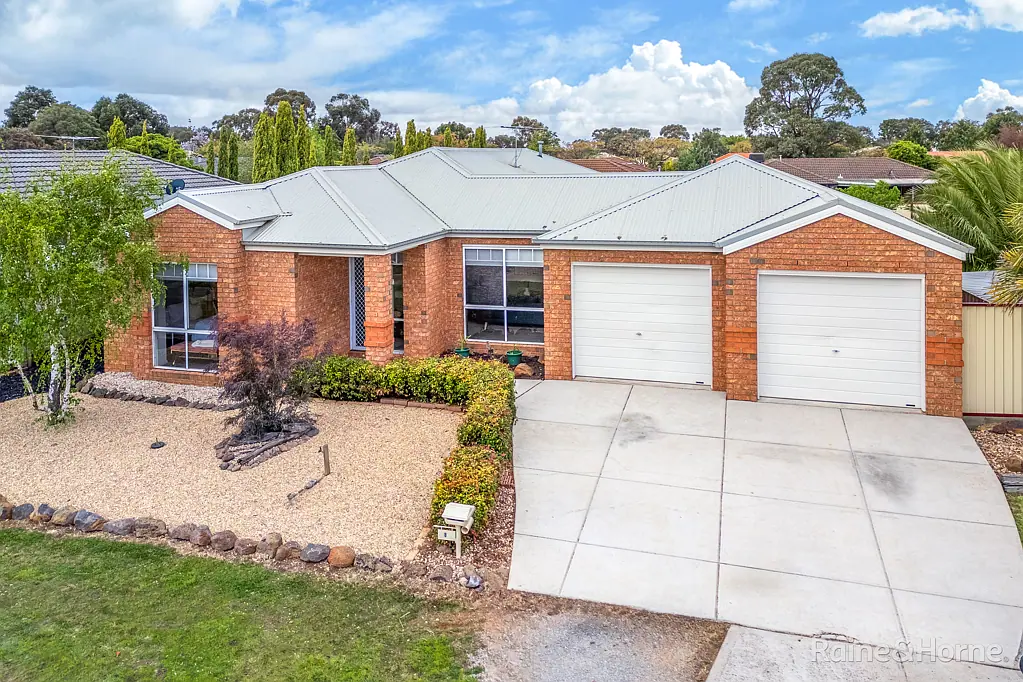 8 Geraldine Court, Kurunjang, VIC 3337