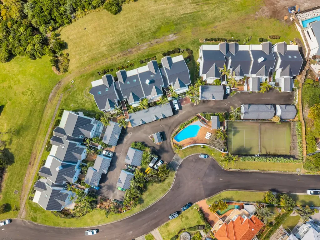 Lennox Head 2ਬੈੱਡਰੂਮ Rare Beachfront Opportunity in Iconic Lennox Head Complex
