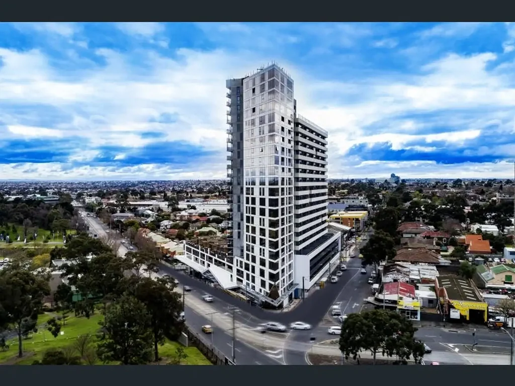 ONLY Flemington – Iconic Building & Excellent Views