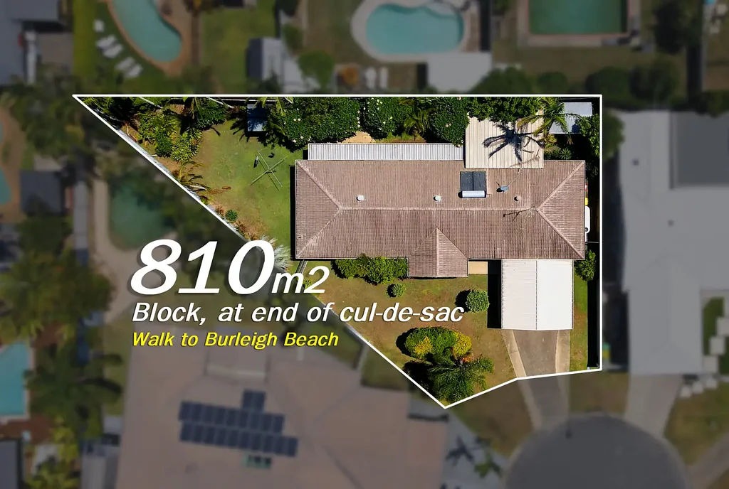 Burleigh Waters 4غرفة نوم Massive 810m2 block - Prime Location - Walk to Burleigh Beach