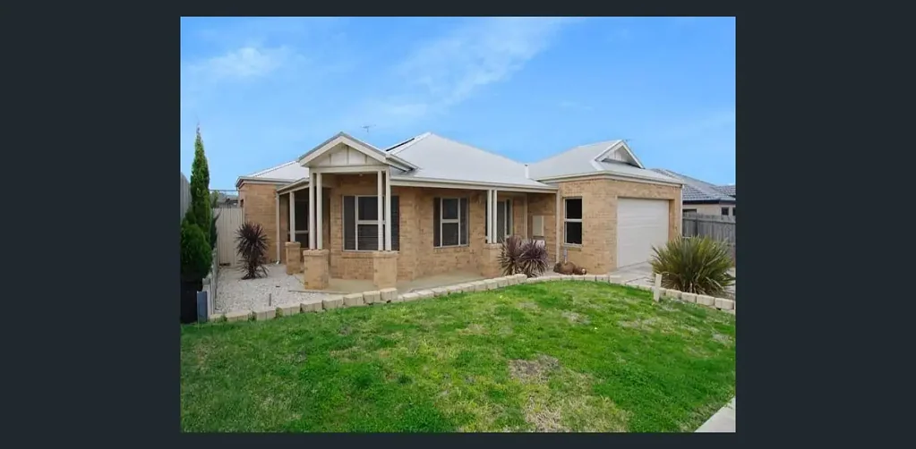 Spacious Private Room in Highton Home
