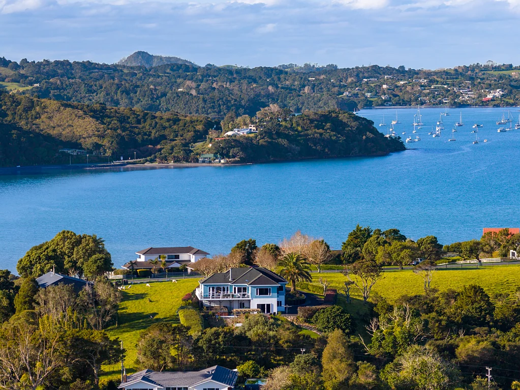 Tamaterau 3 Bedroom Safe, Secure Coastal Living