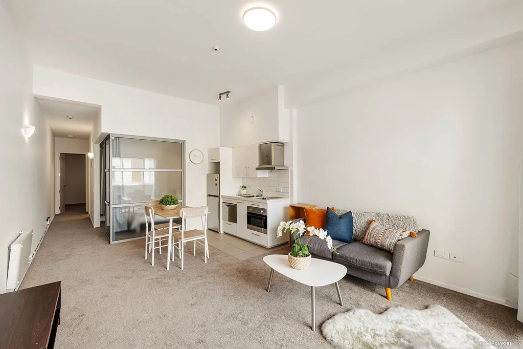 Auckland Central 2 Bedroom Fully Refurbished & Bank Friendly