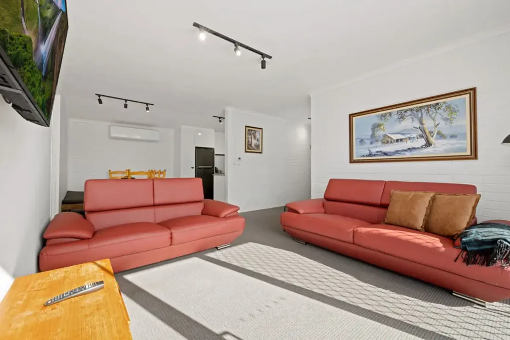 Centrally Located 3 Bedroom Apartment in Jindabyne - SUMMER LEASE