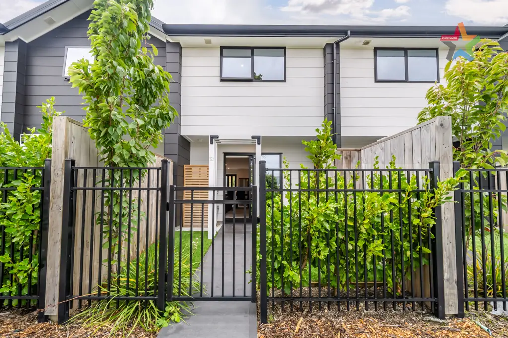Avalon 2Phòng ngủ PERFECTLY POSITIONED FOR $589,000!