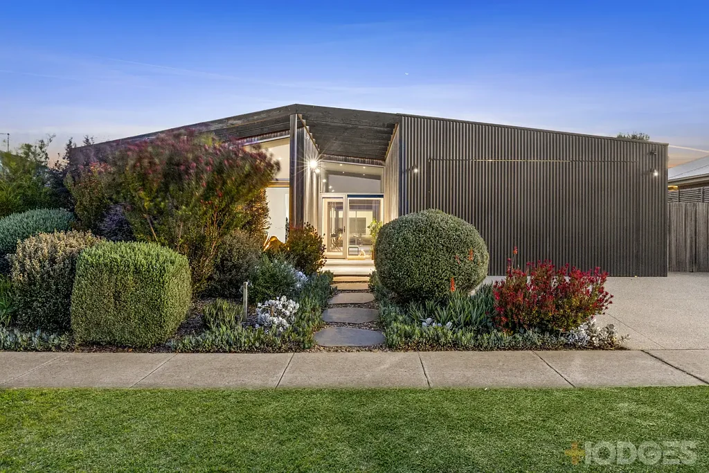 Ocean Grove 4બેડરૂમ Architectural family living shaped around light, connection and effortless outdoor enjoyment