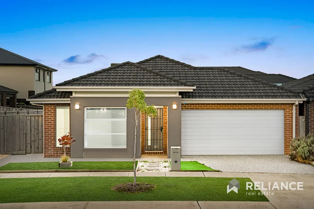 Wyndham Vale 4 Bedroom Modern Family Living in the Highly Sought-After