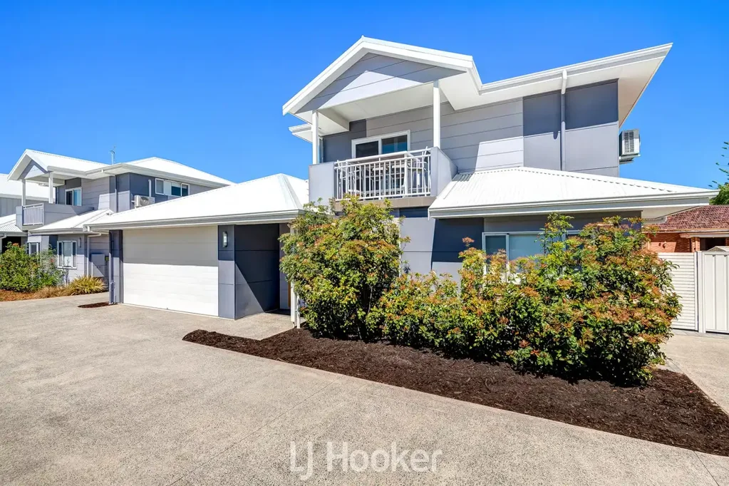 Bunbury 3 Bedroom Modern Elegance Just Steps from the Inlet