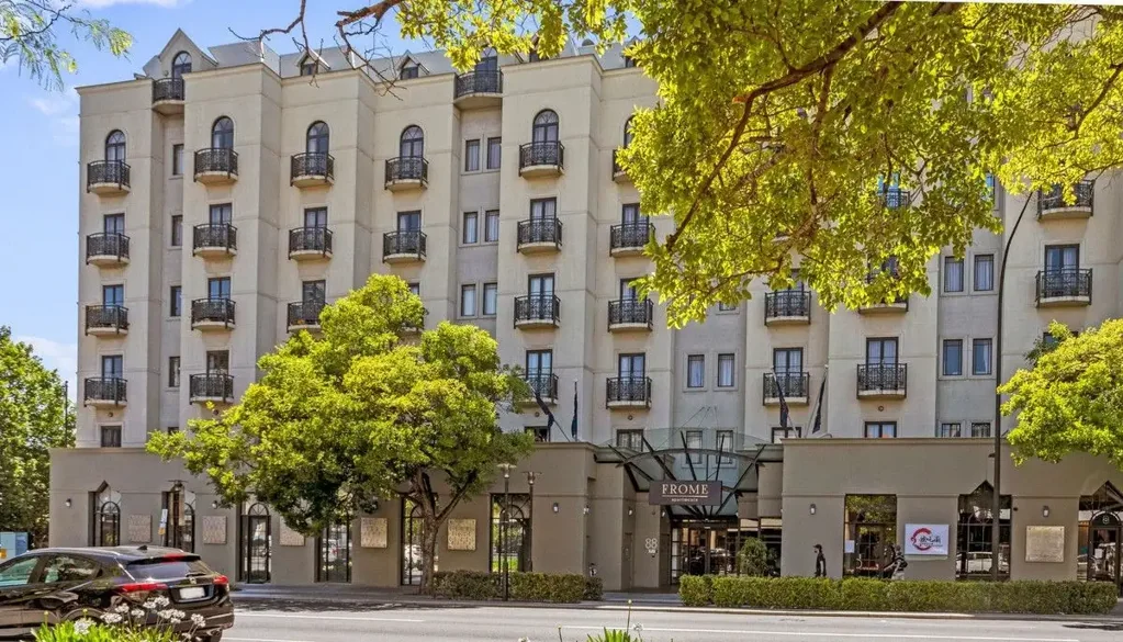 Modern & Fully Furnished - Prime City Living!