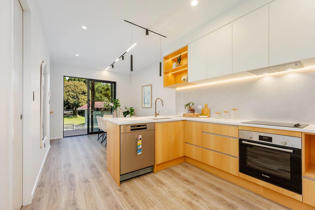 Sunnynook 3 Bedroom Brand-New Gem in Double Westlake