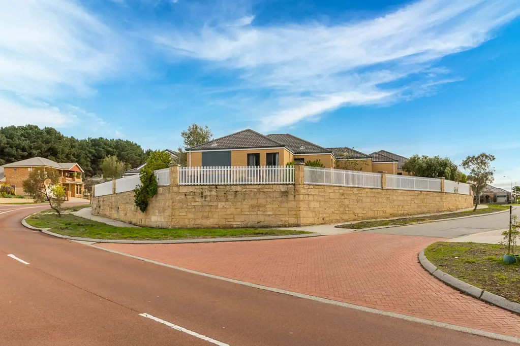 Fully Furnished Modern Living in Ellenbrook