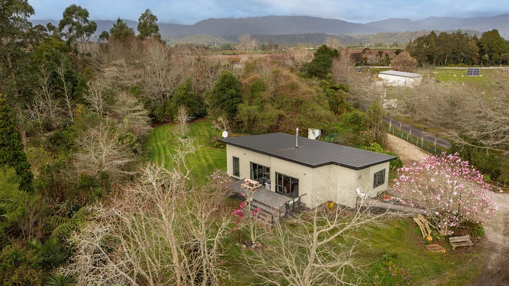 Westport 3Phòng ngủ Expansive section, modern home!
