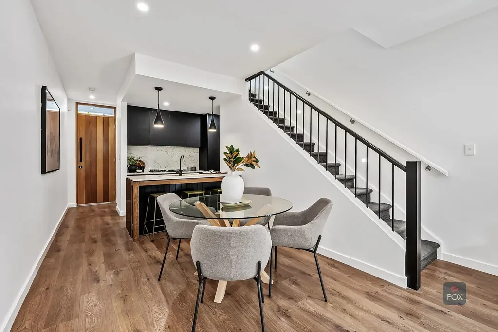 Magill 3房  Effortless and modern living in a prized part of Magill.