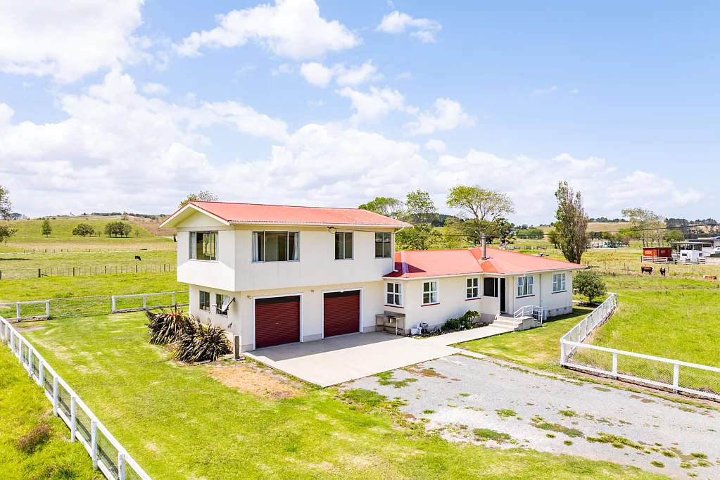 Arapohue  Spacious country living just minutes from town