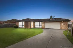 4 Rolland Court, Brookfield