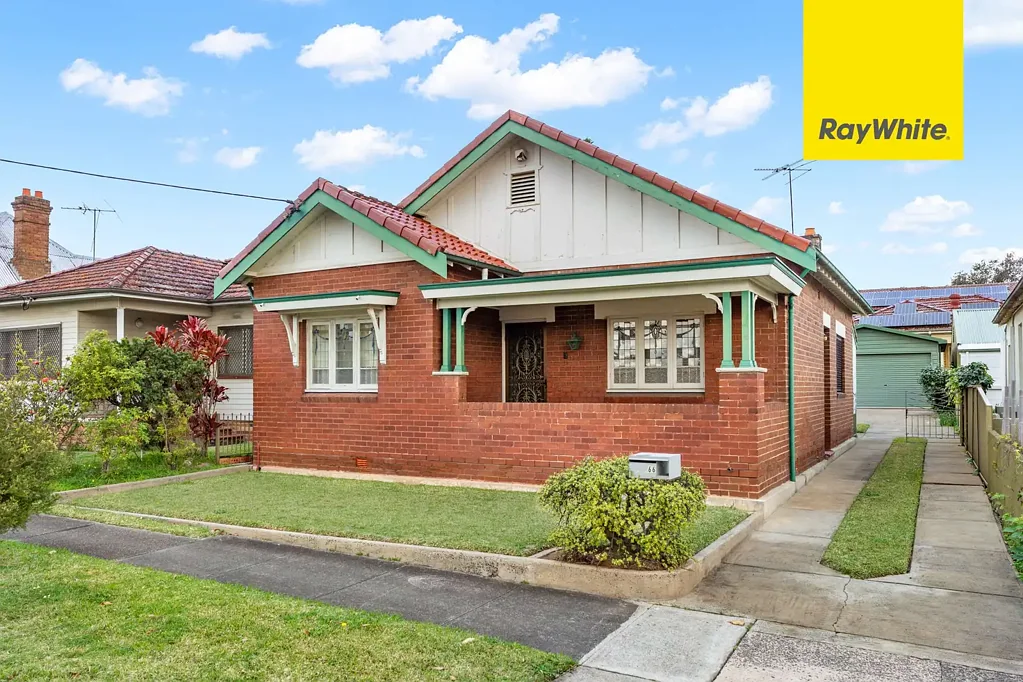 Lidcombe 2침실 FULL BRICK CHARACTER HOME WITH ORIGINAL CHARM