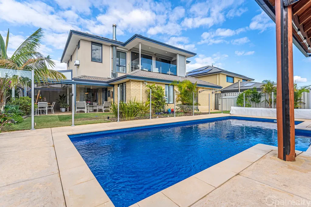 6 Patoka Road, Secret Harbour, WA 6173