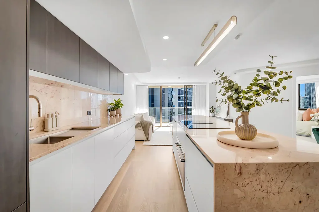 Surfers Paradise 3 Bedroom FULLY RENOVATED, NORTH-EAST FACING LUXURY APARTMENT
