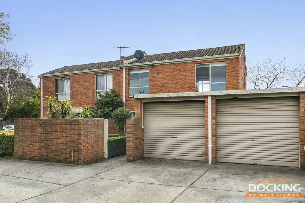 Comfortable Living in a Prime Glen Waverley Location