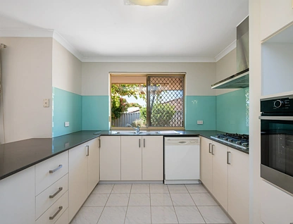 14 Sylvan Crescent, Leeming, WA 6149, 5 slaapkamers, 2 badkamers, House
