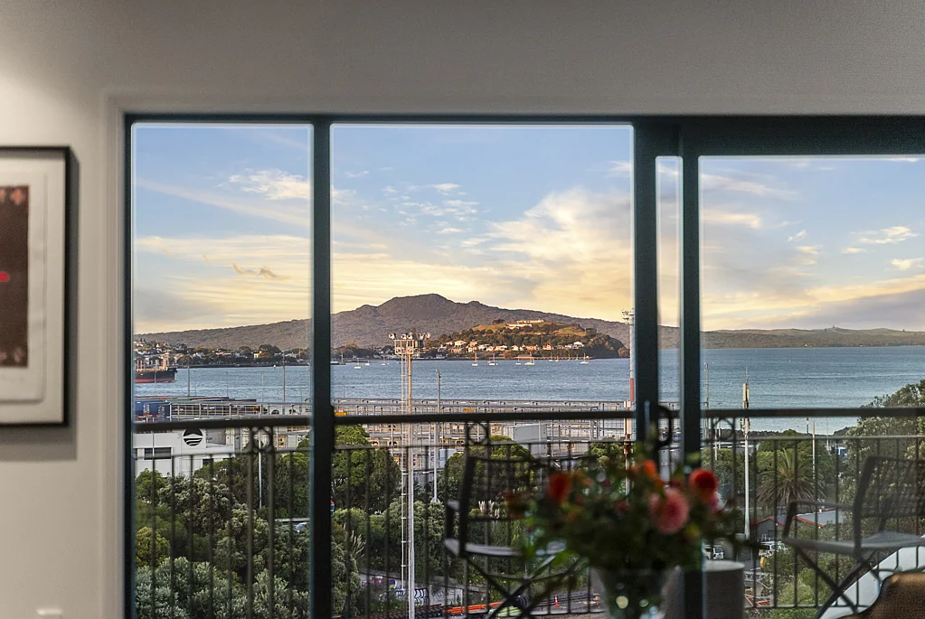 Parnell 4ਬੈੱਡਰੂਮ Penthouse of Rare Presence