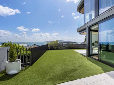 Saint Heliers 3房  Garden apartment over looking the harbour