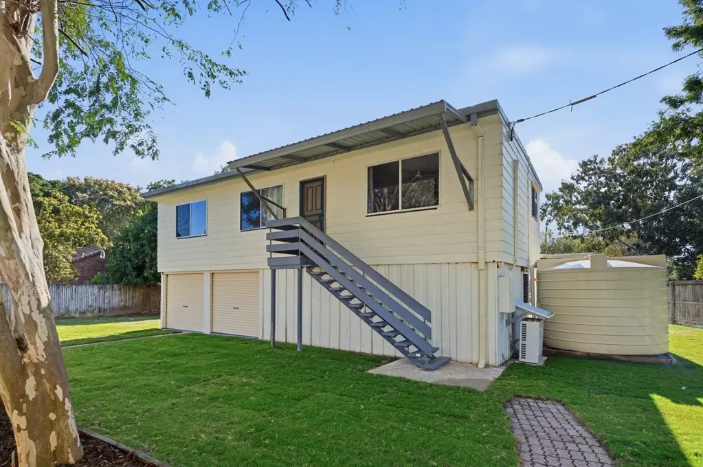 Deception Bay 3房 宽敞的690平方米地块，侧面通道，尽享海湾休闲生活 Immaculate Highset home on BIG BIG BIG 690sqm Block - SPACE FOR YOUR BOAT