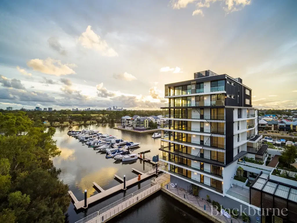 18/16 Marina Drive, Ascot, WA 6104