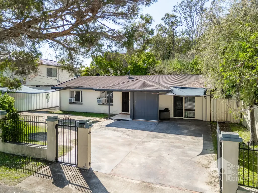 42 Polaris Avenue, Kingston, QLD 4114