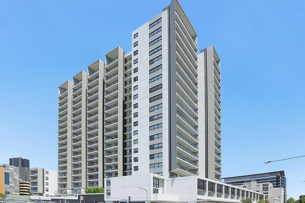 One Bedroom in Parramatta CBD + Electricity and gas bill included
