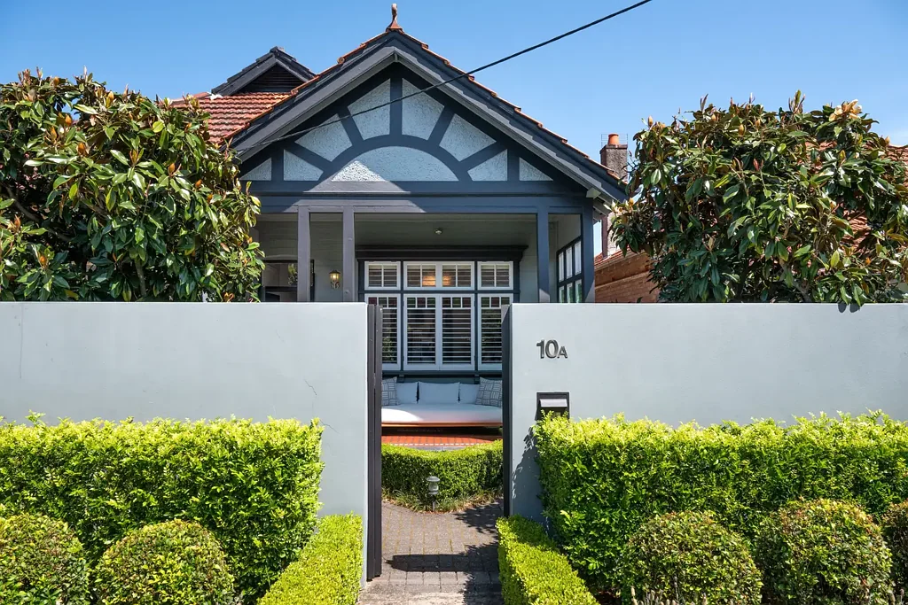 Mosman 3ਬੈੱਡਰੂਮ Federation Elegance with Contemporary Appeal and City Vistas
