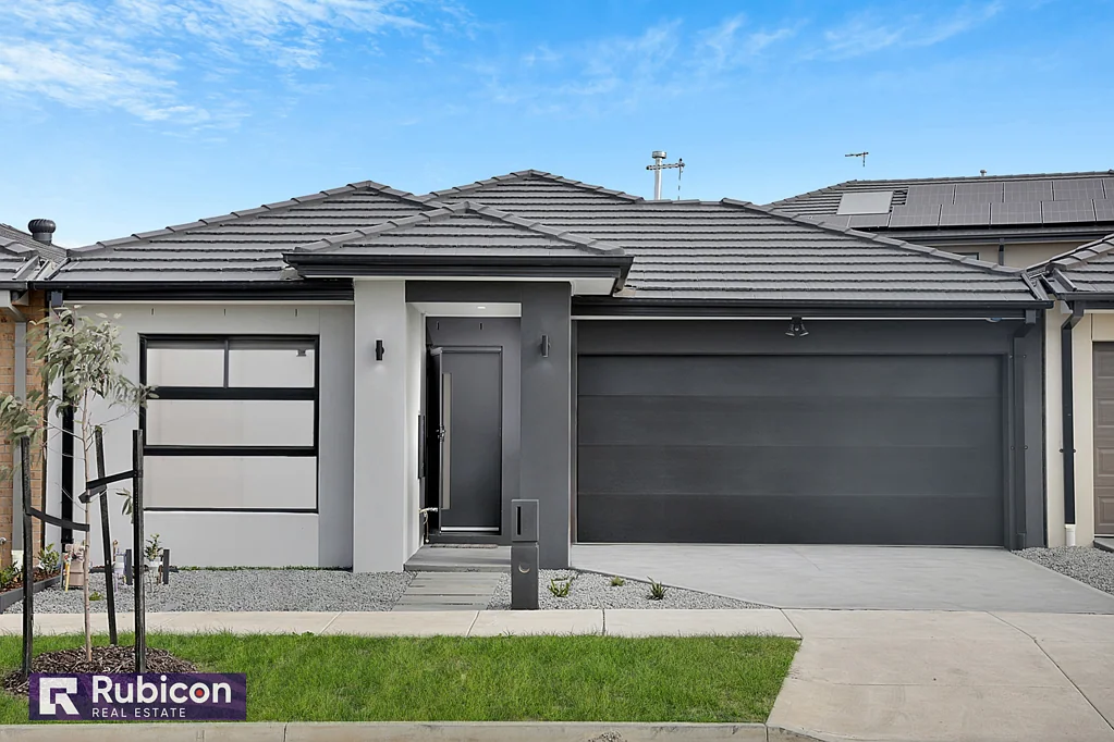 42 Rochford Drive, Donnybrook, VIC 3064