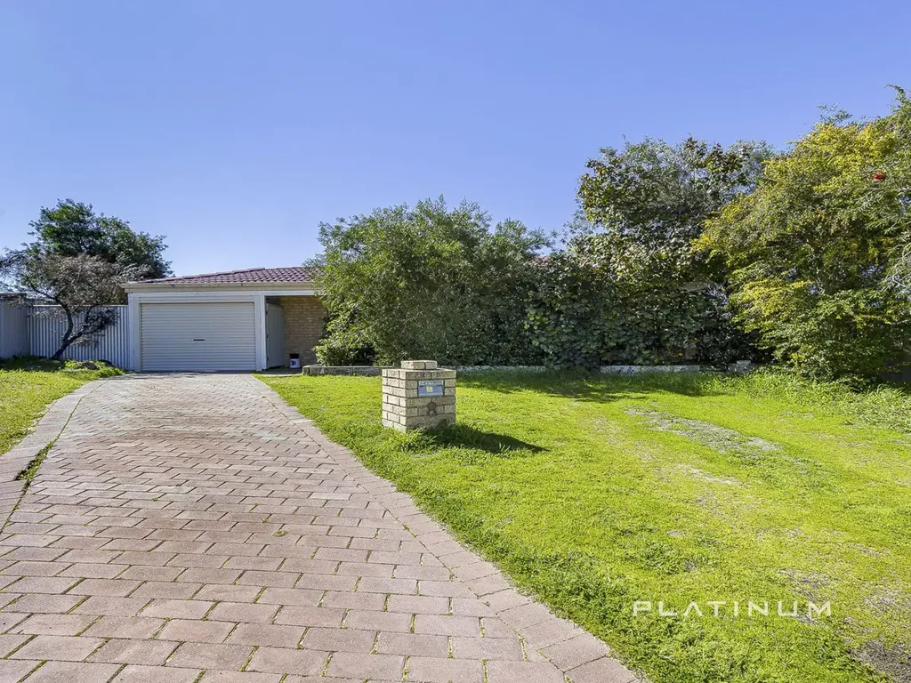 8 Lawrie Court, Clarkson, WA 6030