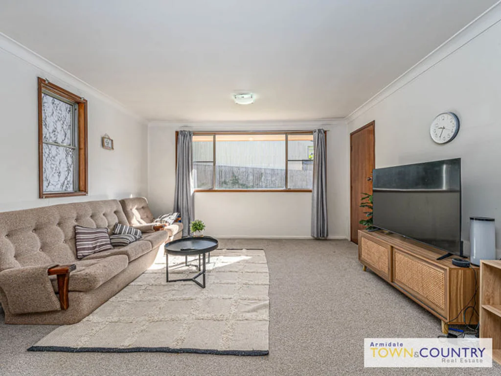 4/10 Dawson Avenue, Armidale, NSW 2350