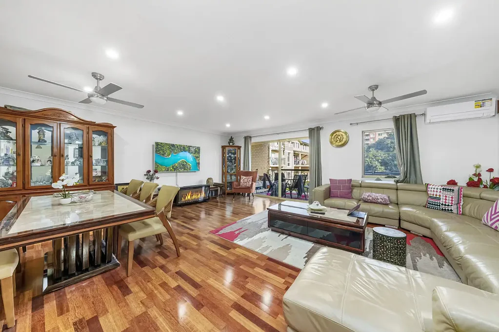 Liberty Grove 3બેડરૂમ LIGHT FILLED FAMILY HAVEN | LOCATION | SIZE AND CONVENIENCE WITH TWO CAR SPACES
